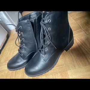 Combat boots never worn brand new